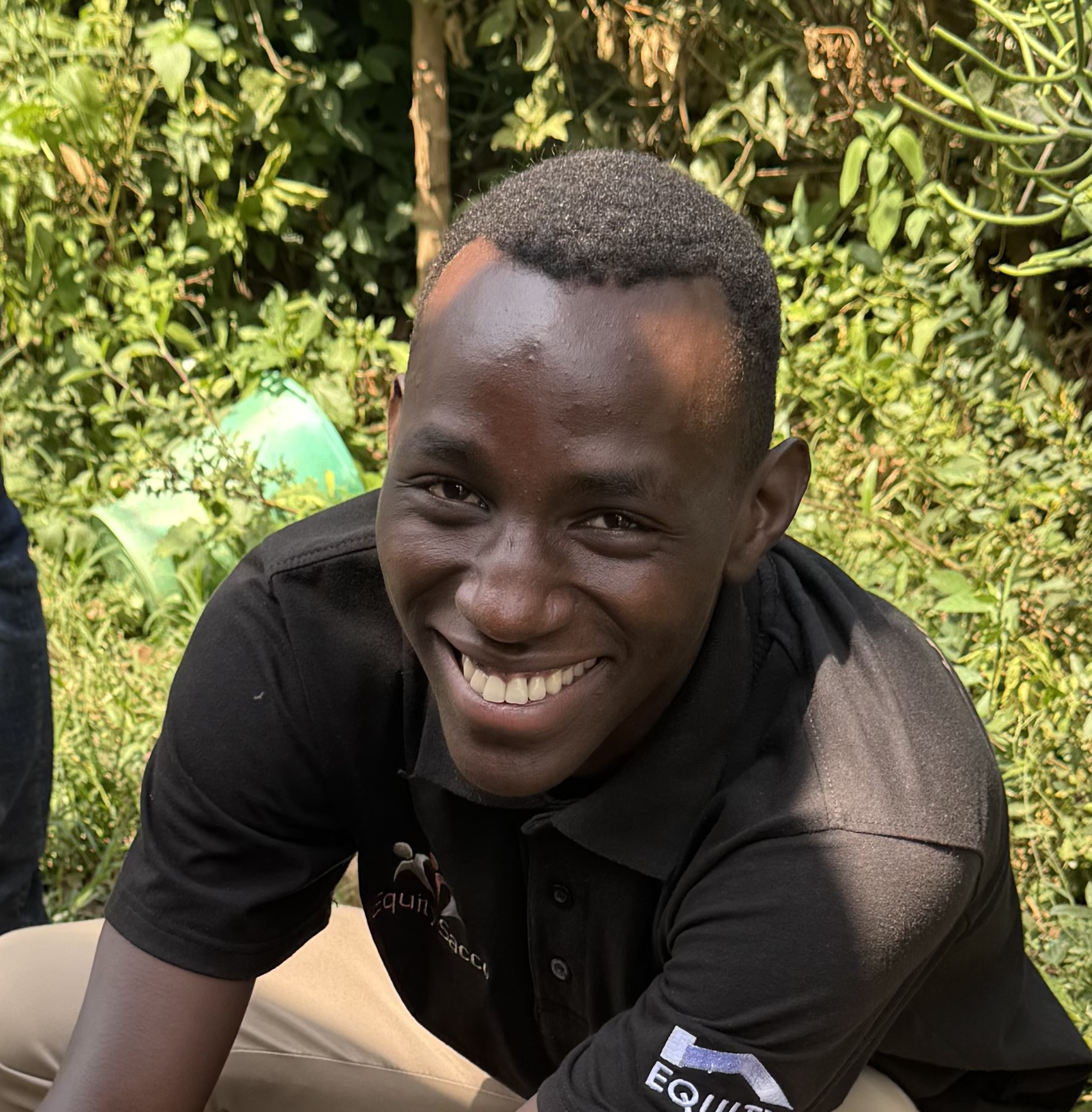 About Us Derrick, Partner von Blaues Herz e.V. an der Makerere Universität